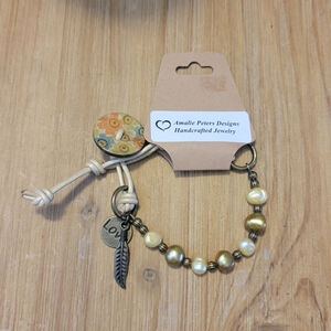 NEW Amalie Peters Genuine Pearl Gold Leather Beaded feather Boho Bracelet